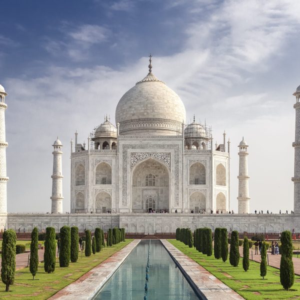 A mesmerizing shot of the famous historic Taj Mahal in Agra, India